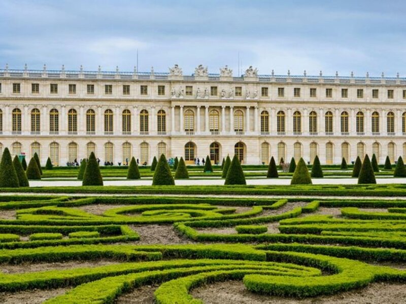 Versailles Palace — Green