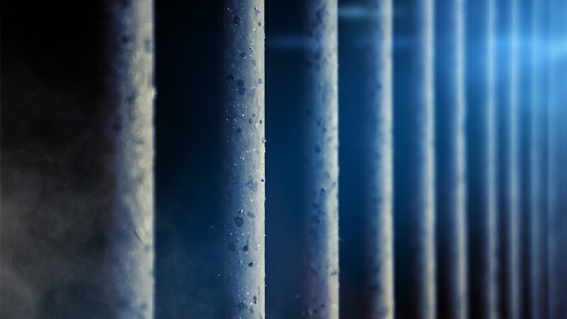 vertical bars with water droplets