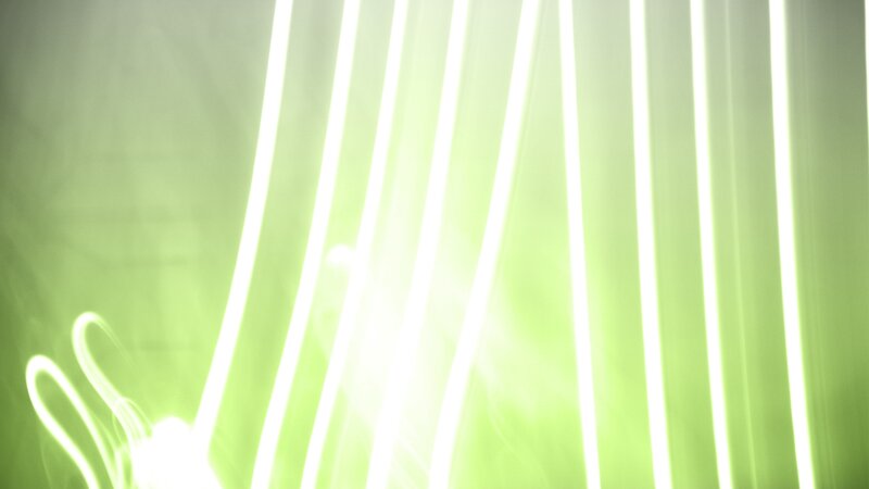 Vertical Light Streaks — Green, Serene