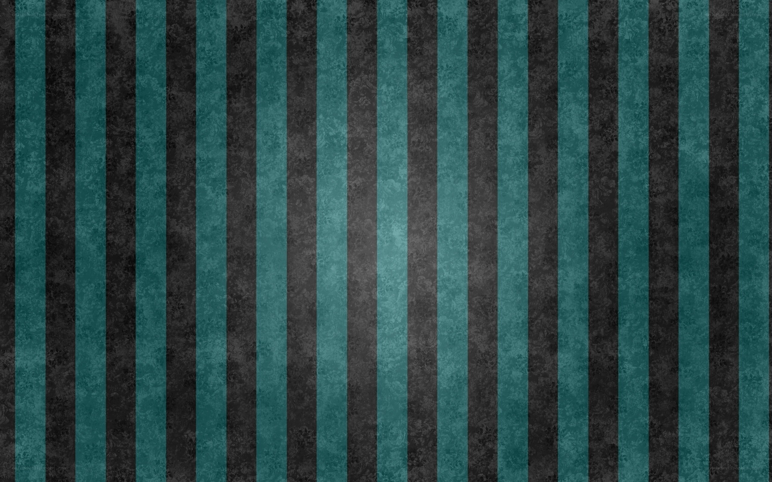 vertical striped pattern