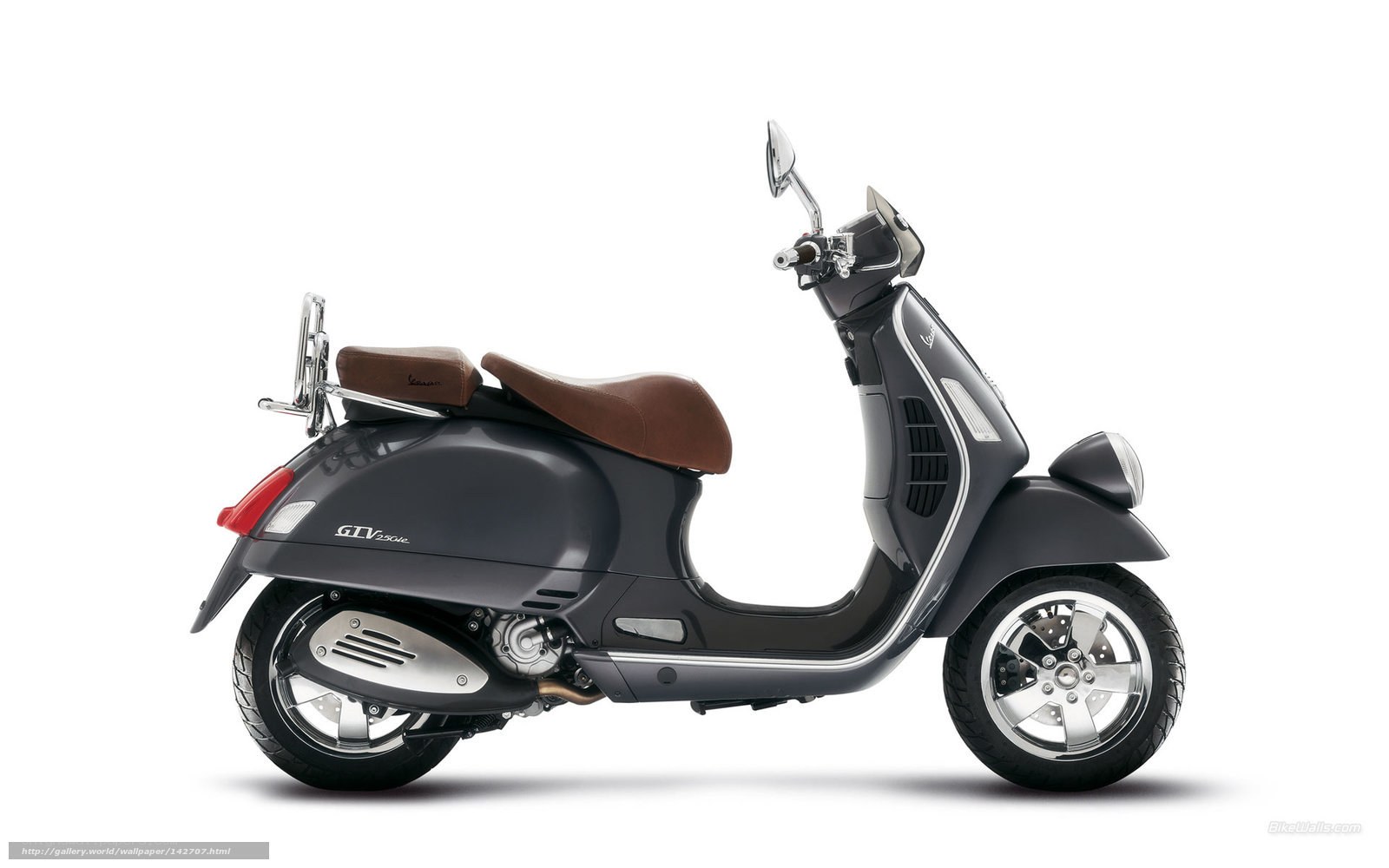 Vespa GTS 250 scooter