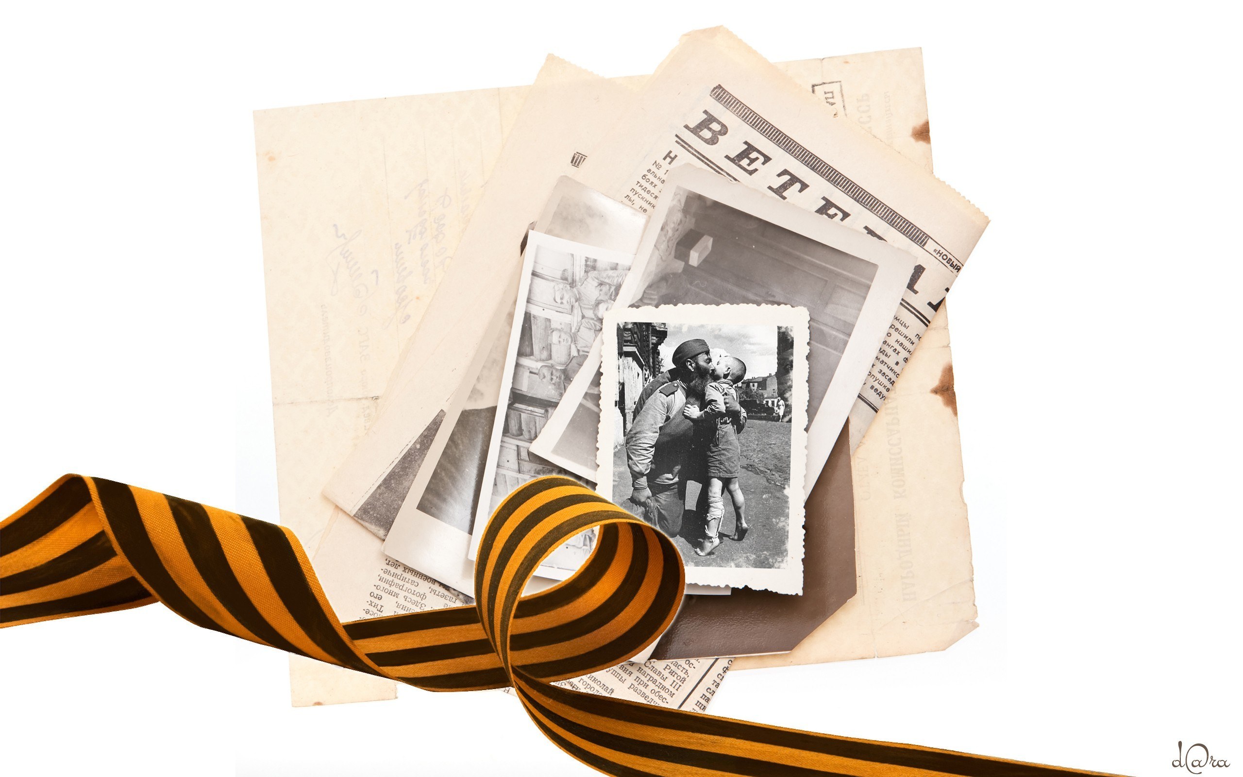 veteran's mementos and ribbon