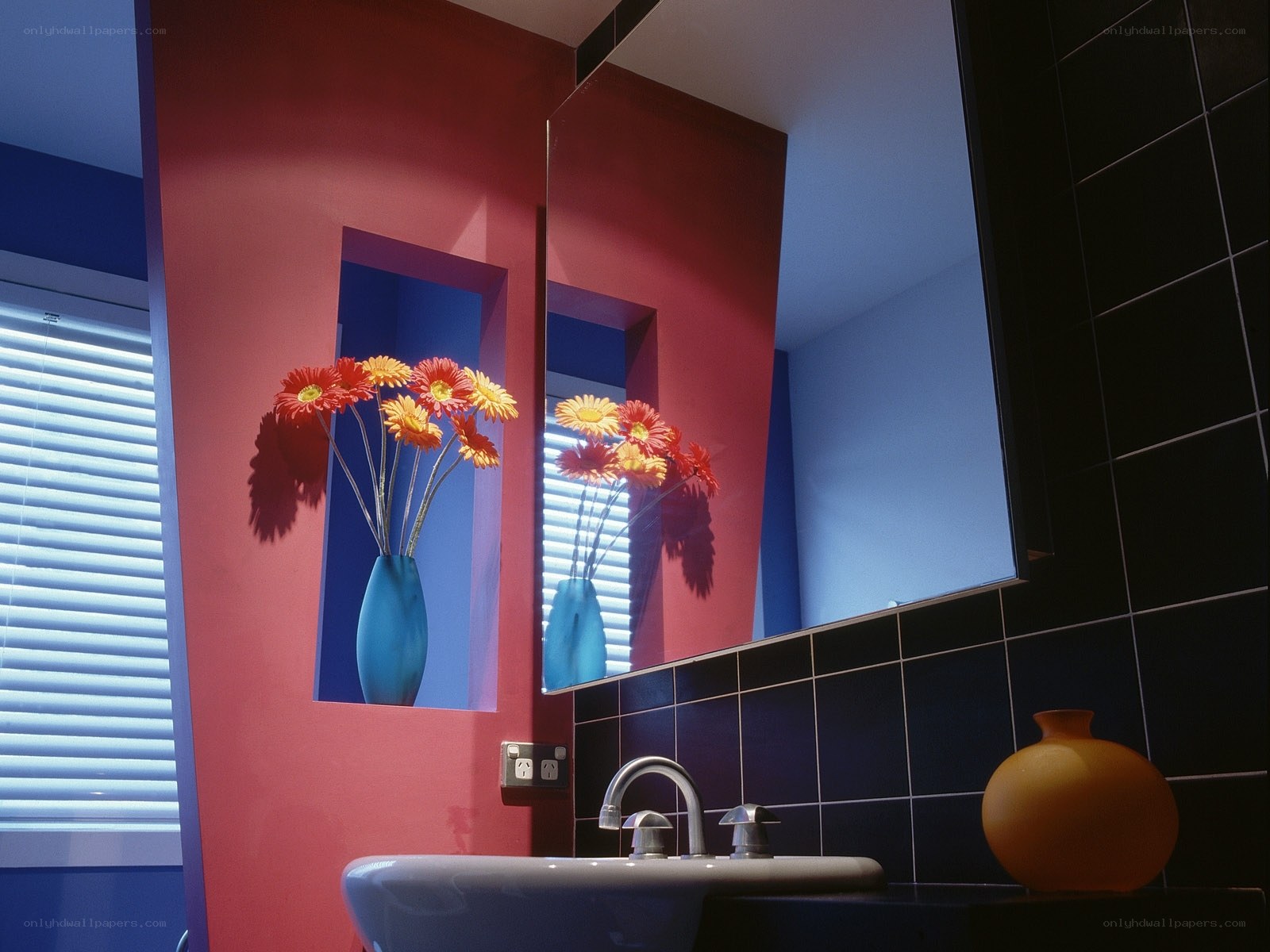 Vibrant bathroom with flowers
