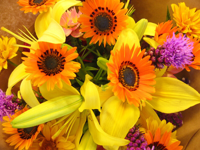 vibrant bouquet of sunflowers and lilies