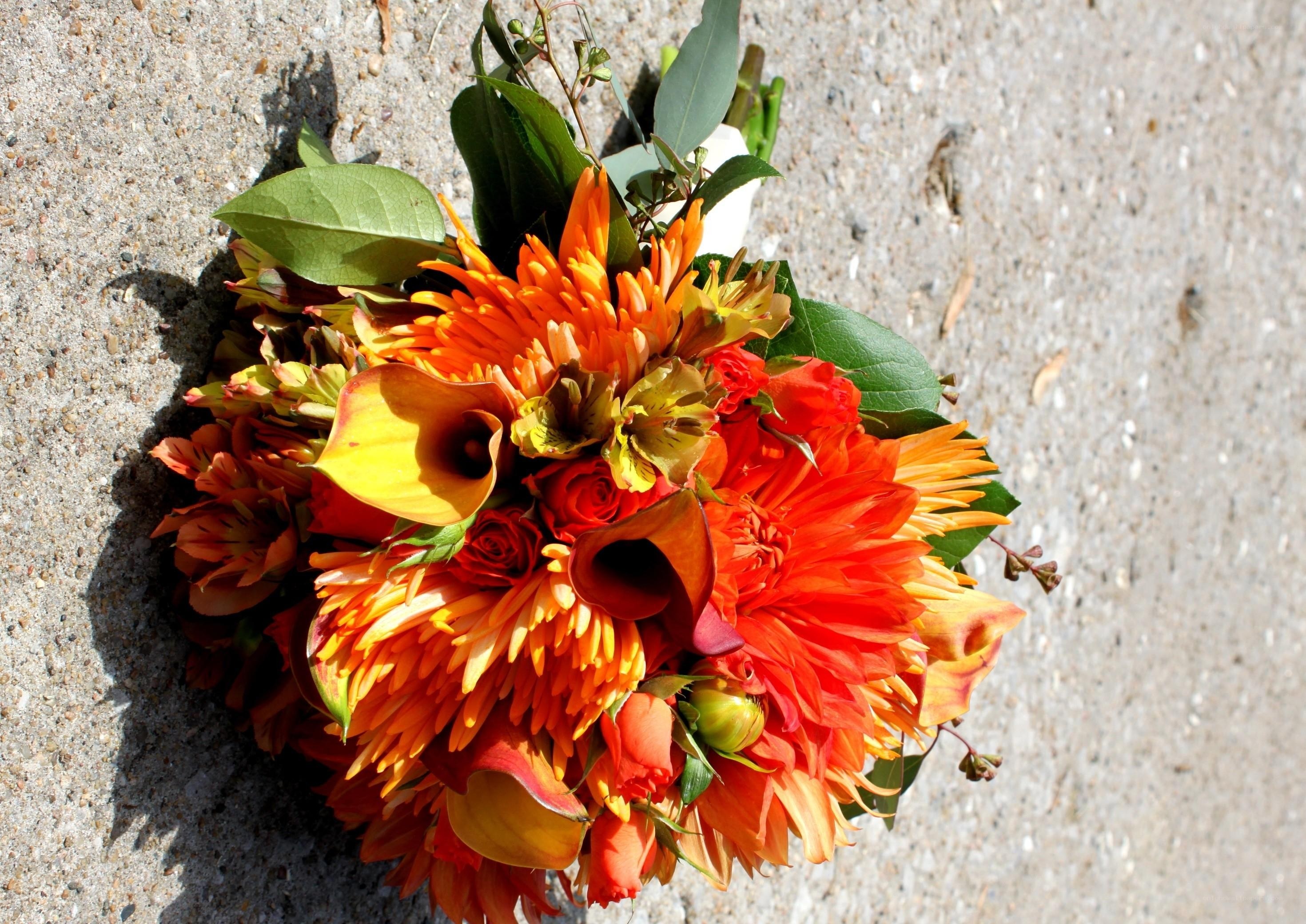vibrant orange flower bouquet