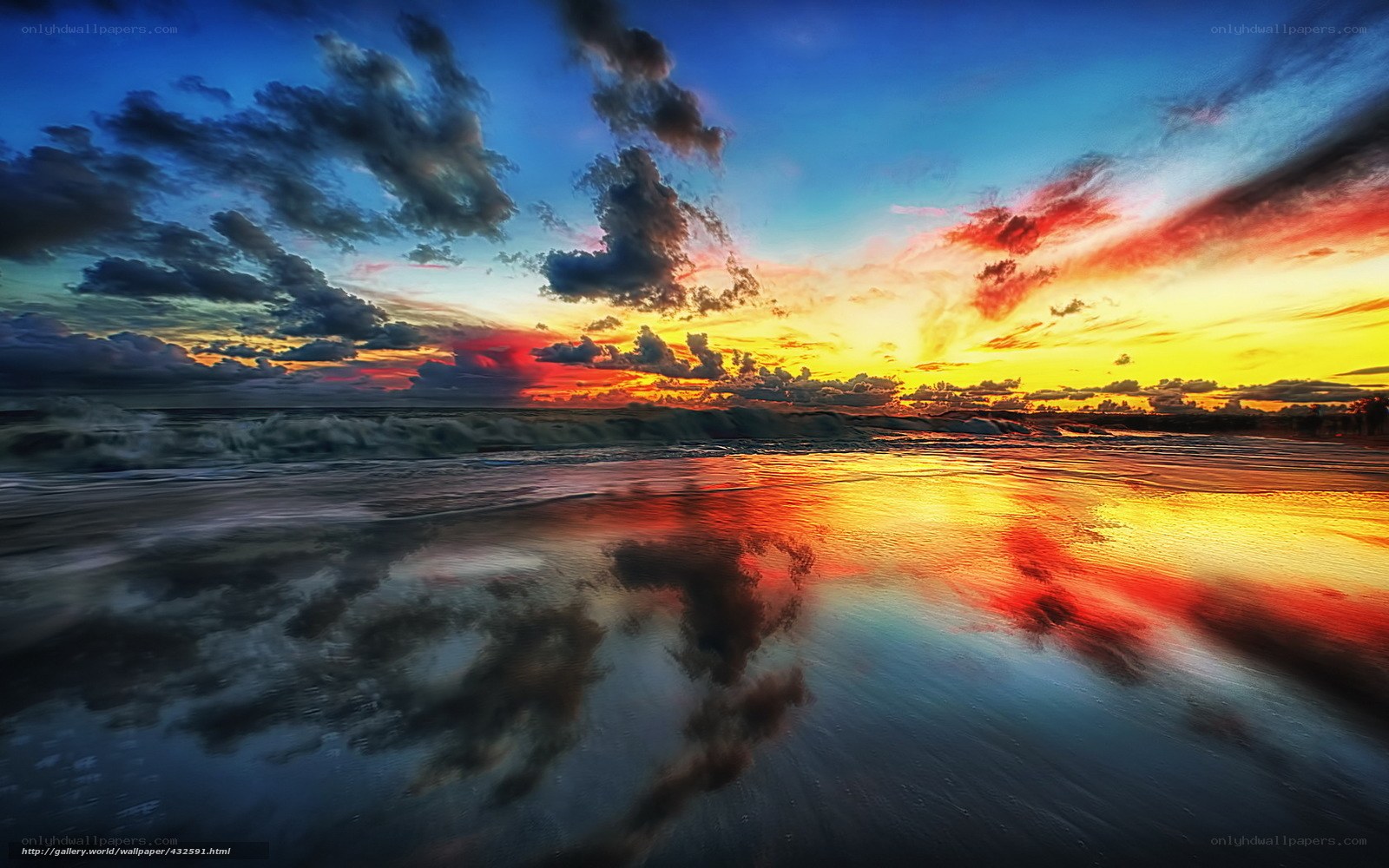 Vibrant sunset over ocean