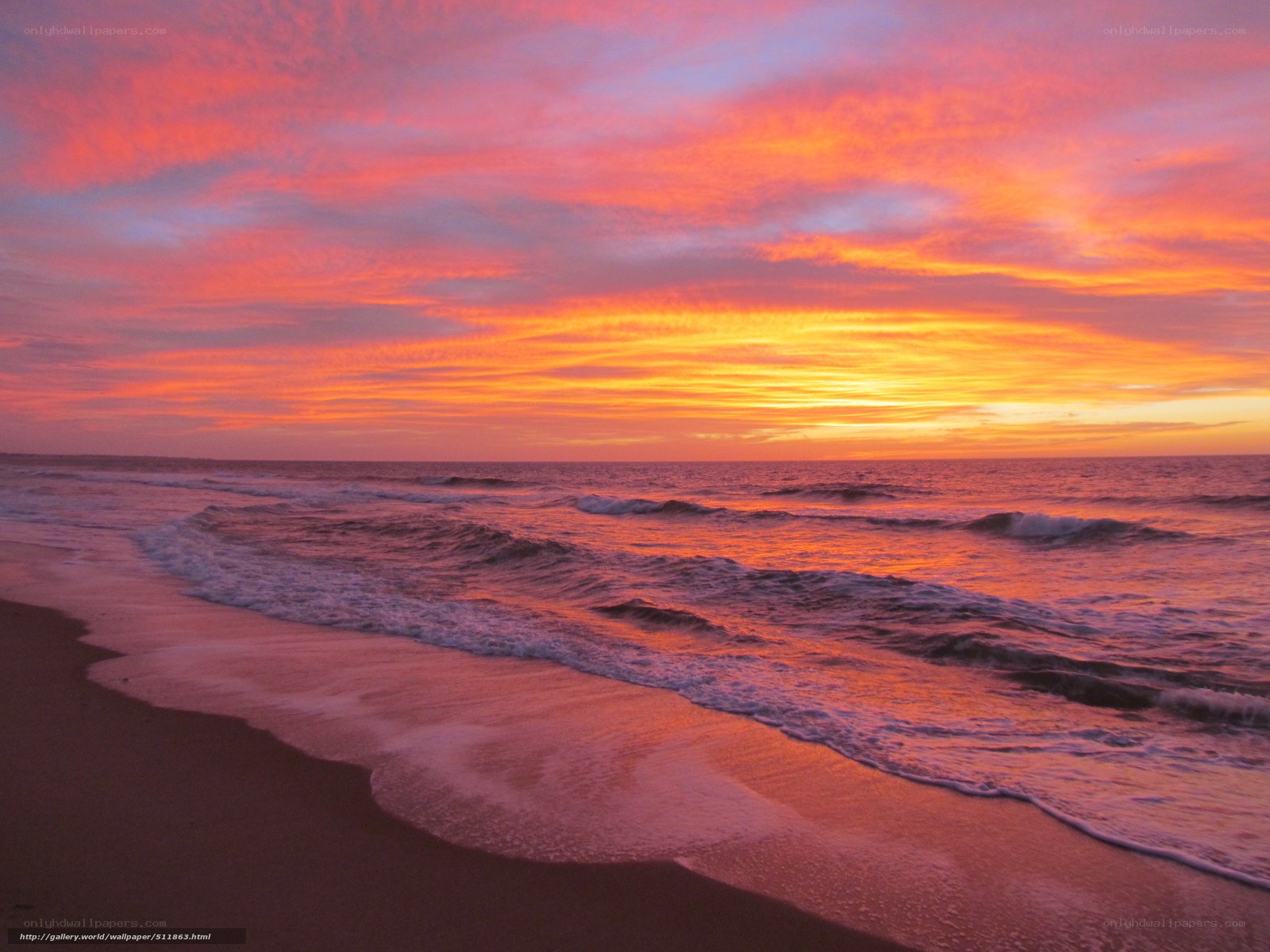 Vibrant sunset over ocean