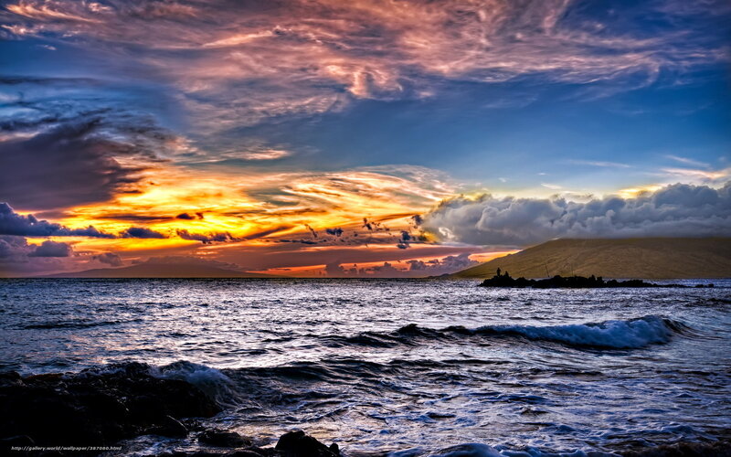 Vibrant sunset over ocean