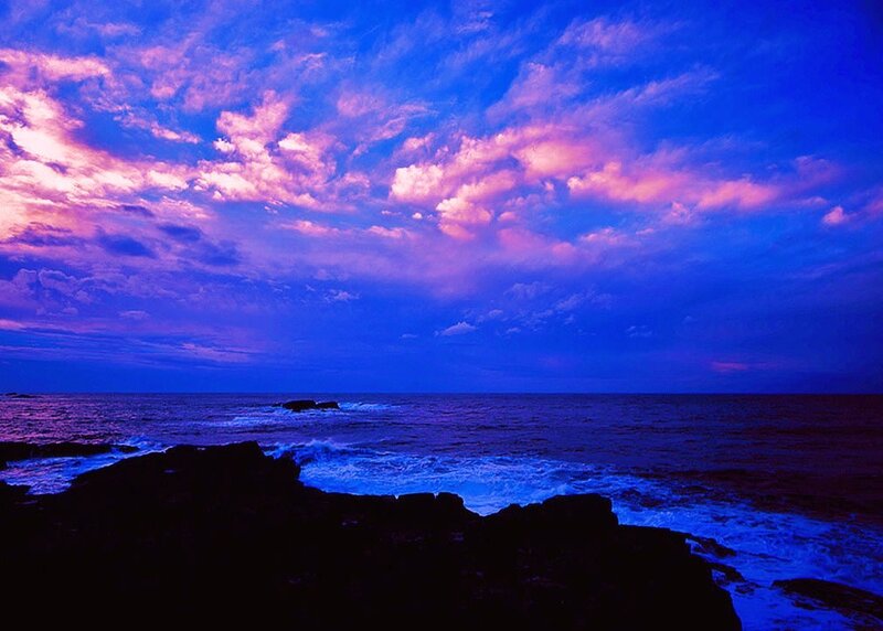 Vibrant sunset over the ocean