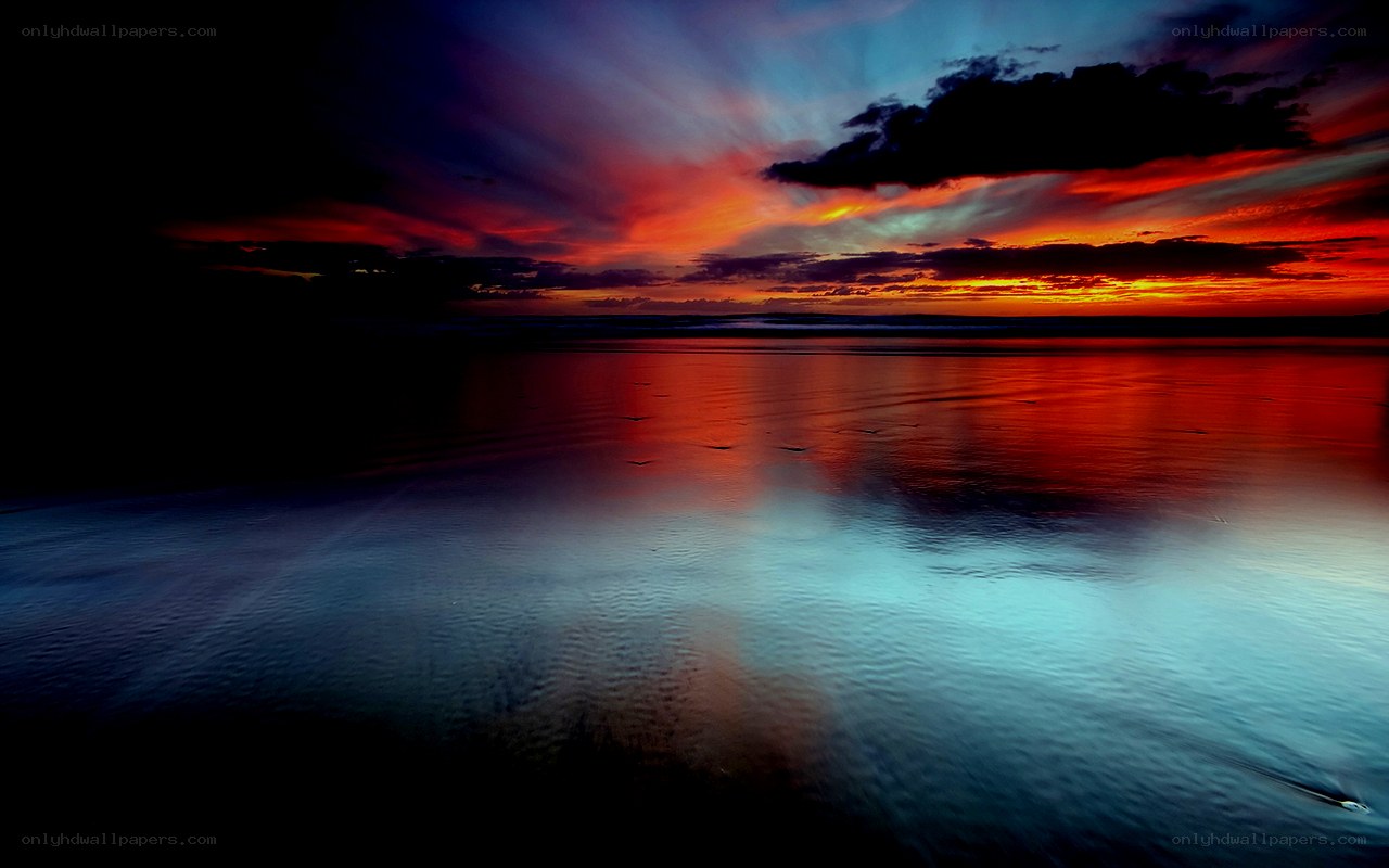 Vibrant sunset over the ocean