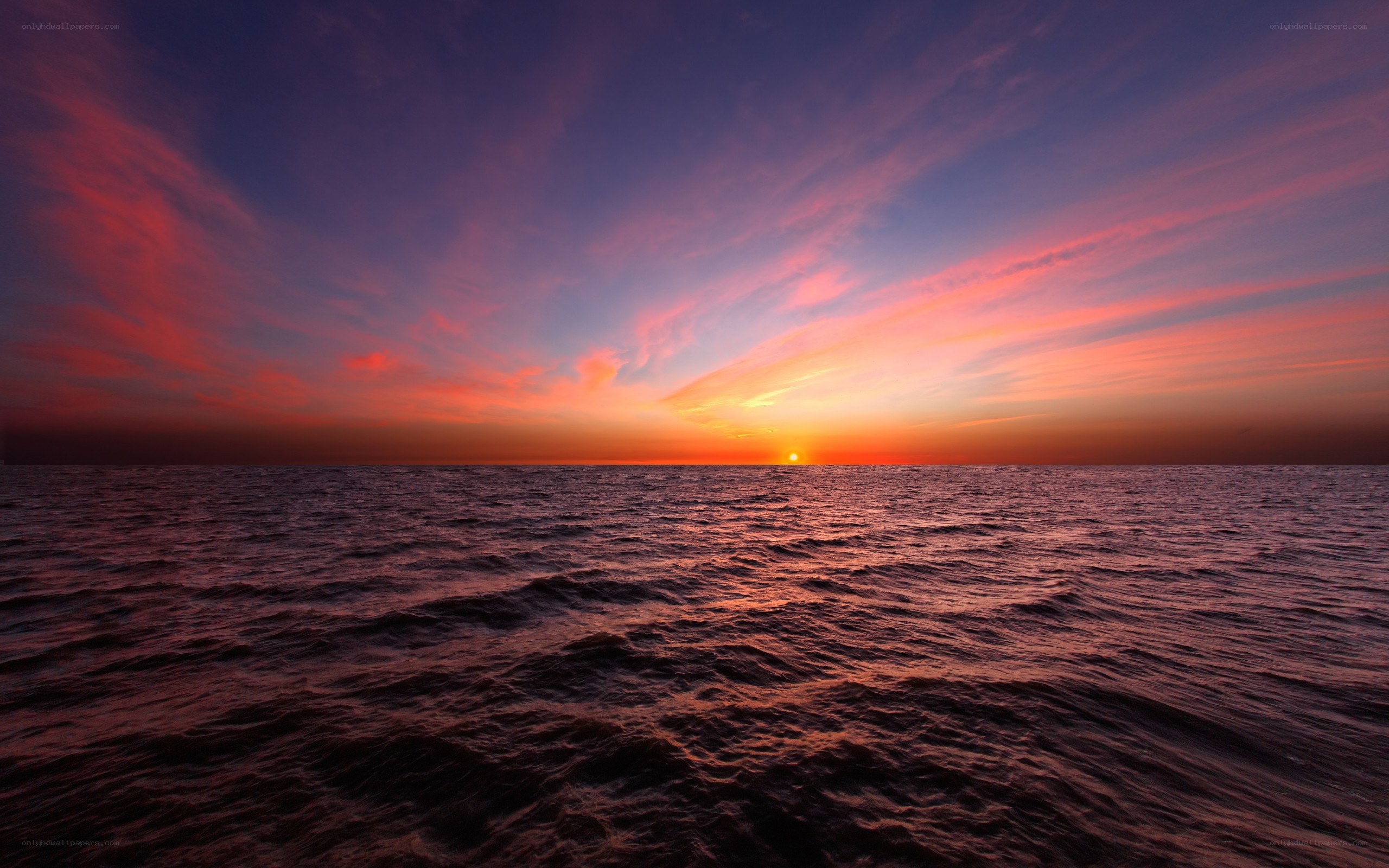 Vibrant sunset over the ocean