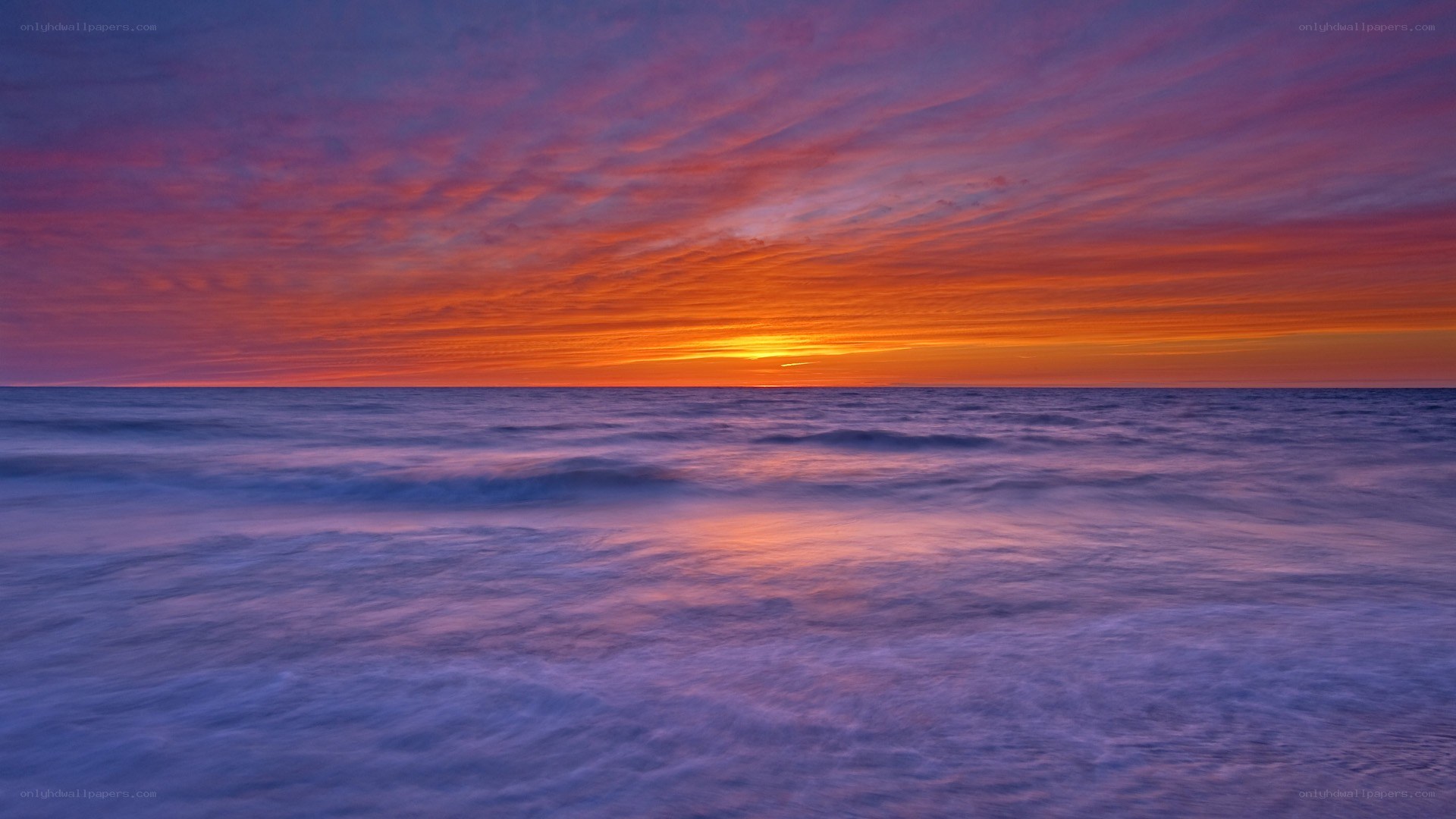 Vibrant sunset over the ocean