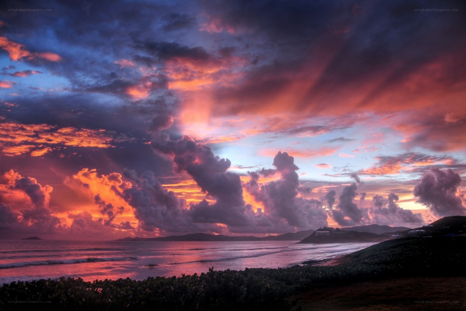 Vibrant sunset over the ocean