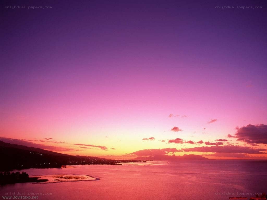 Vibrant sunset over the ocean