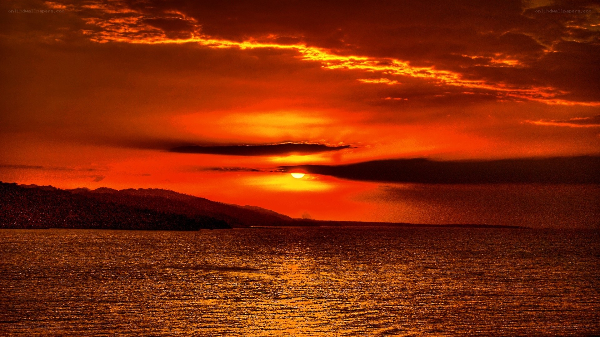 Vibrant sunset over the sea