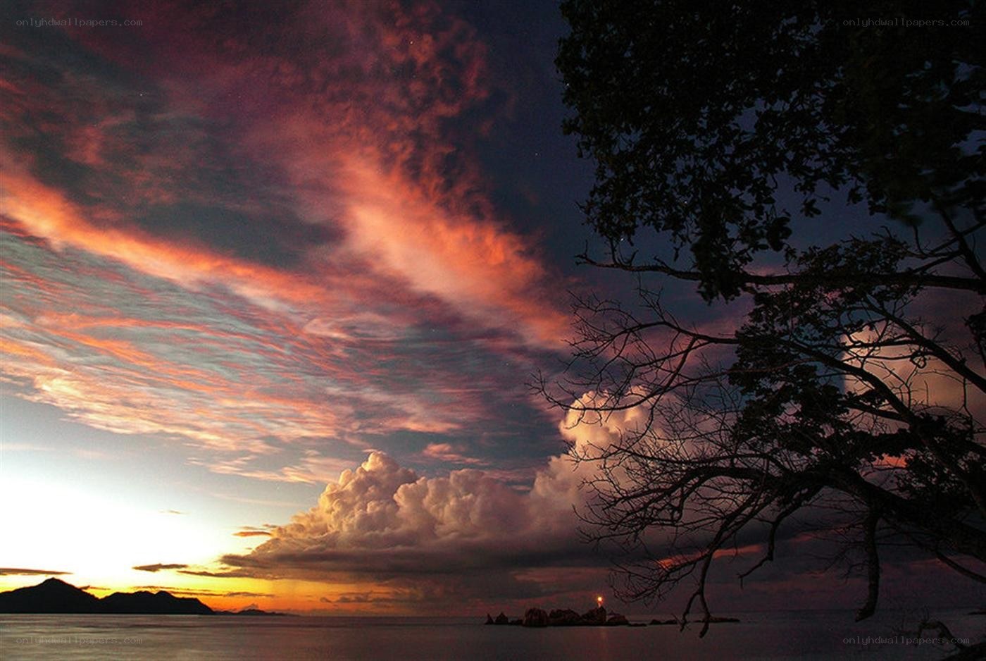 Vibrant sunset over the sea