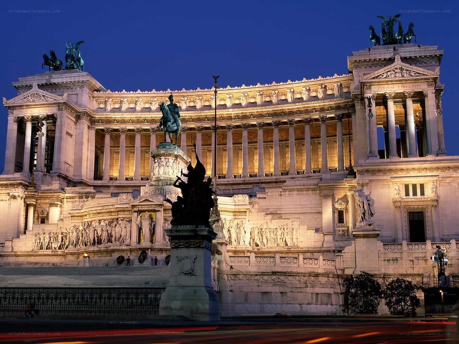 Victor Emmanuel II Monument at night