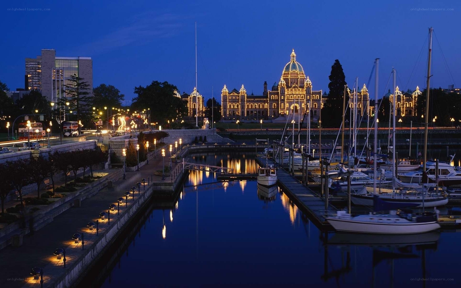 Victoria harbor at night