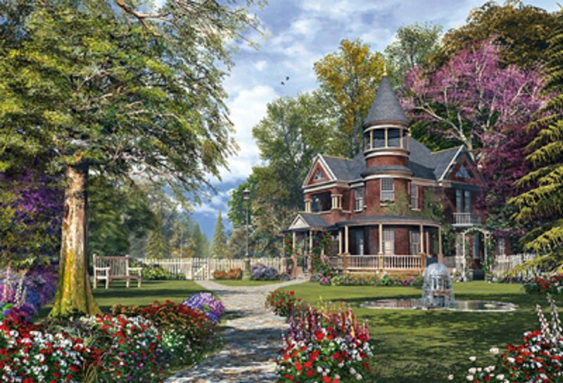 Victorian House in Garden — Green, Serene, Spring