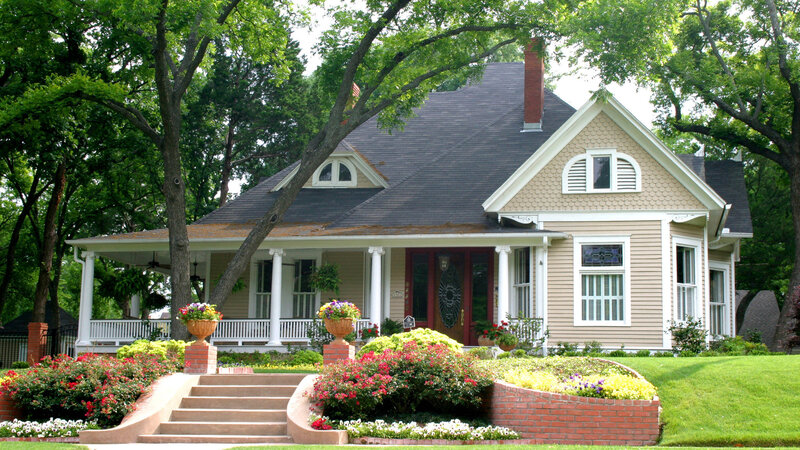 Victorian-style House — Green, Serene