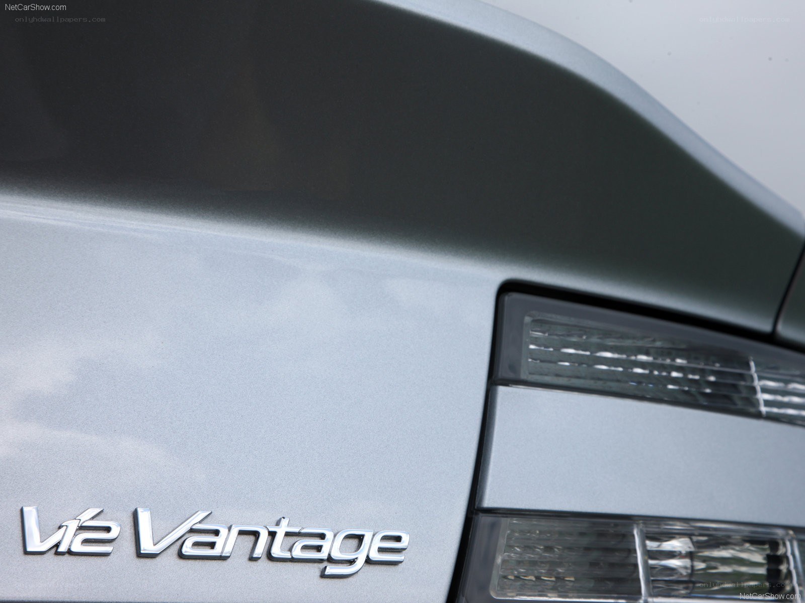 Vie Vantage badge close-up