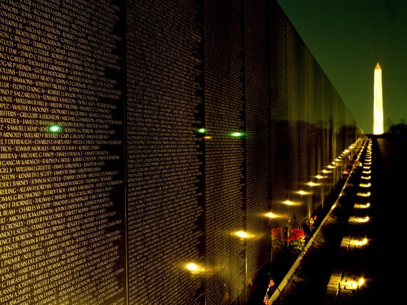 Vietnam Veterans Memorial at night