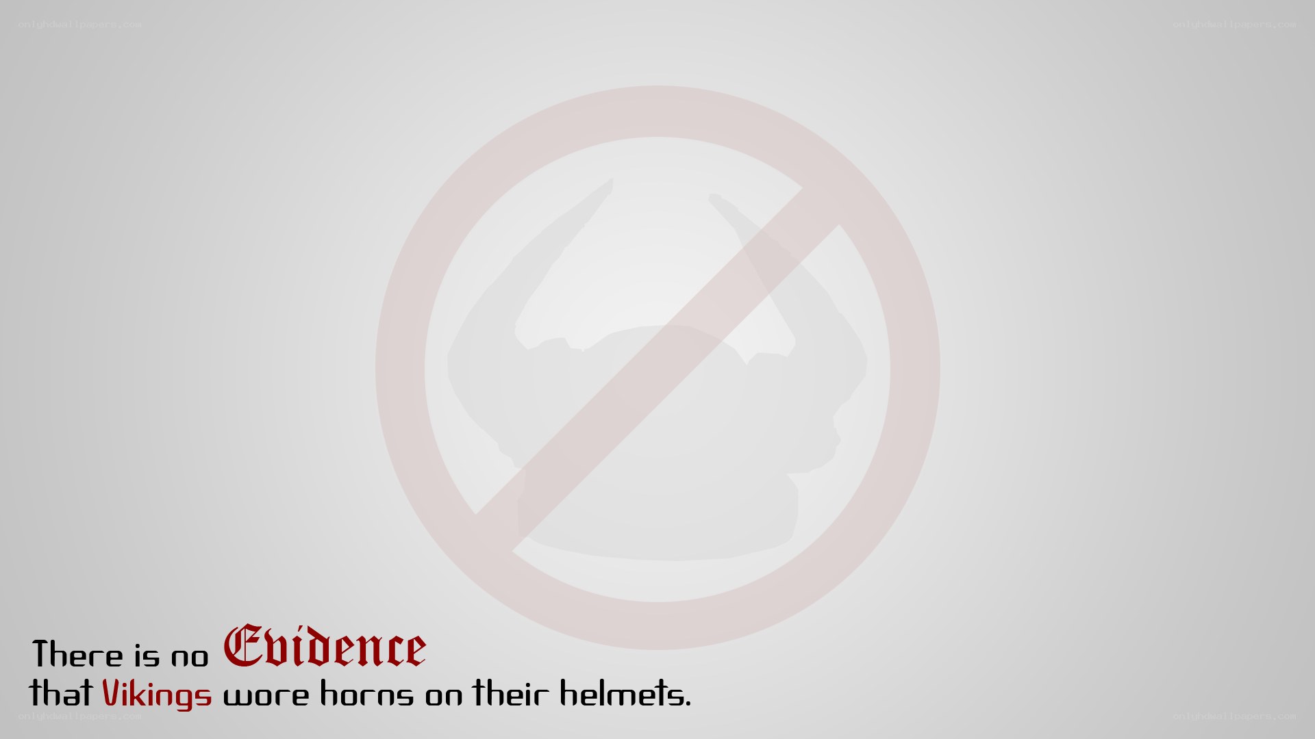 Vikings helmets myth