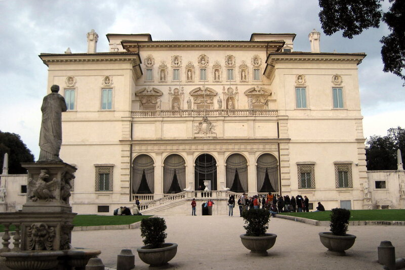 Villa Farnesina Building