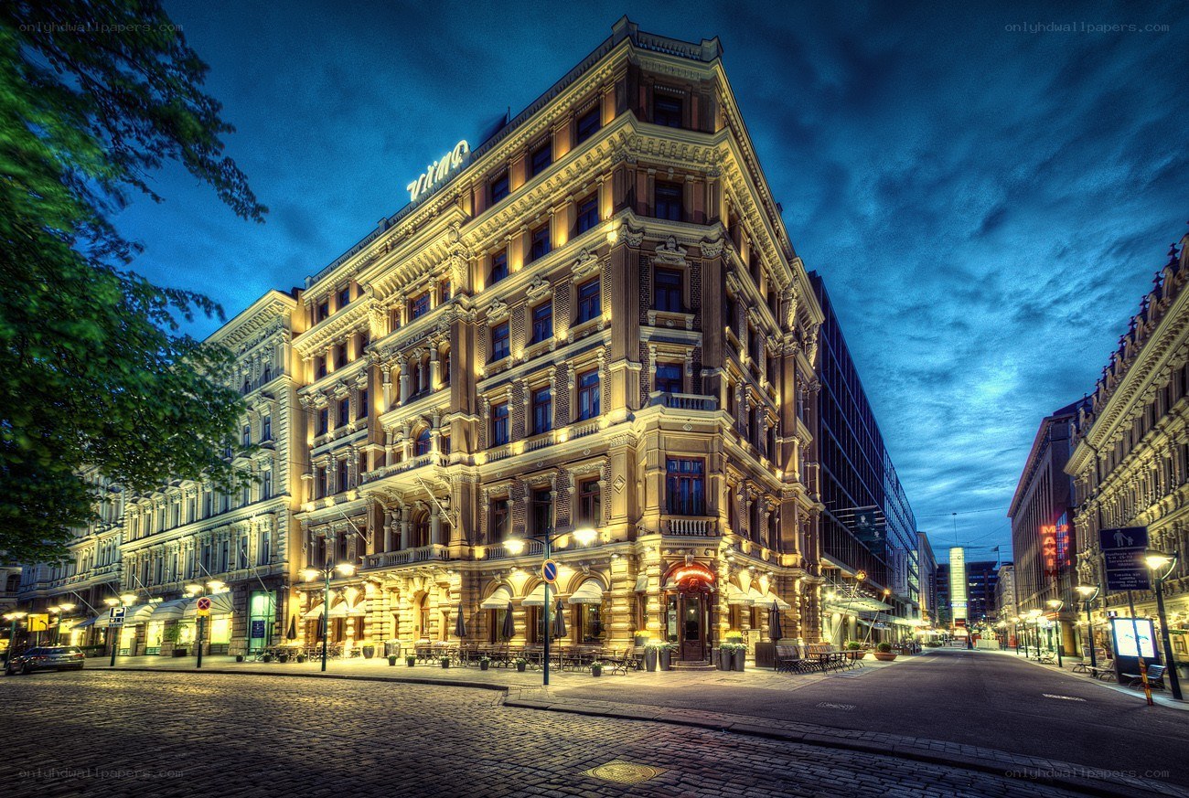 Villa Hotel at dusk