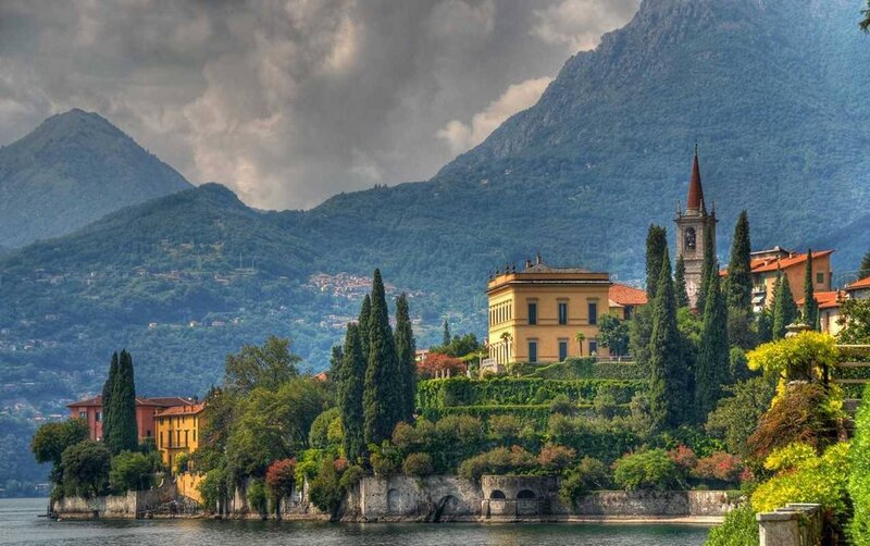 Villa on Lake Como with mountains