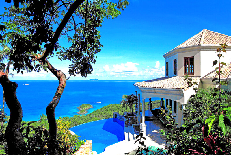 Villa with Infinity Pool — Blue