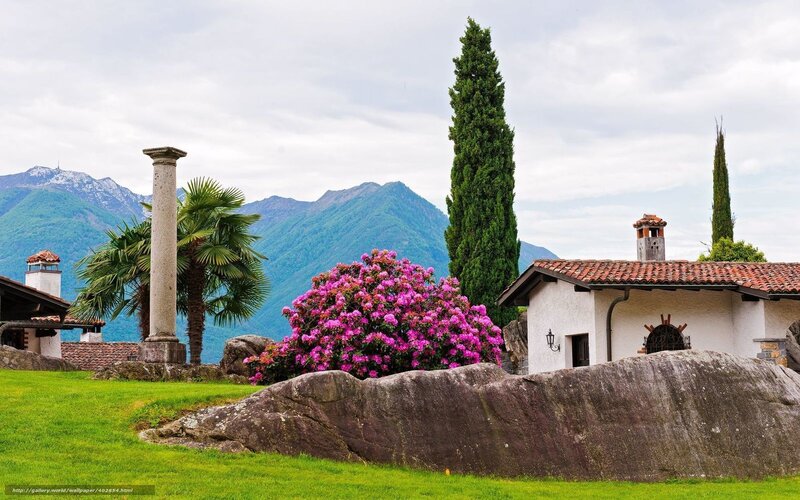 Villa with mountain view