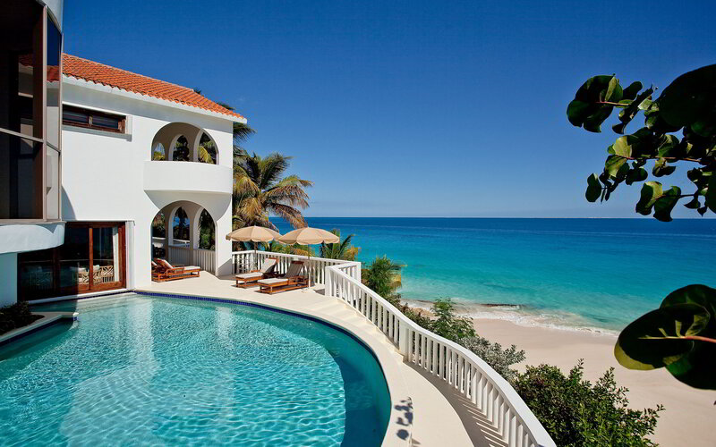Villa with Pool and Ocean View