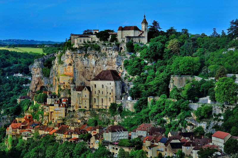 Village on a Cliff — Green, Dramatic