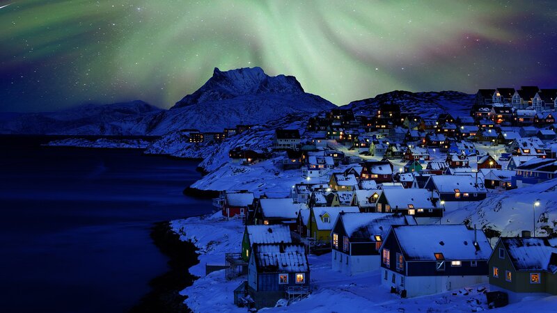 Village under Aurora — Green