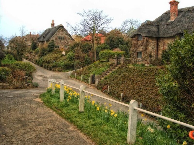 Village with Thatched Roofs — Green