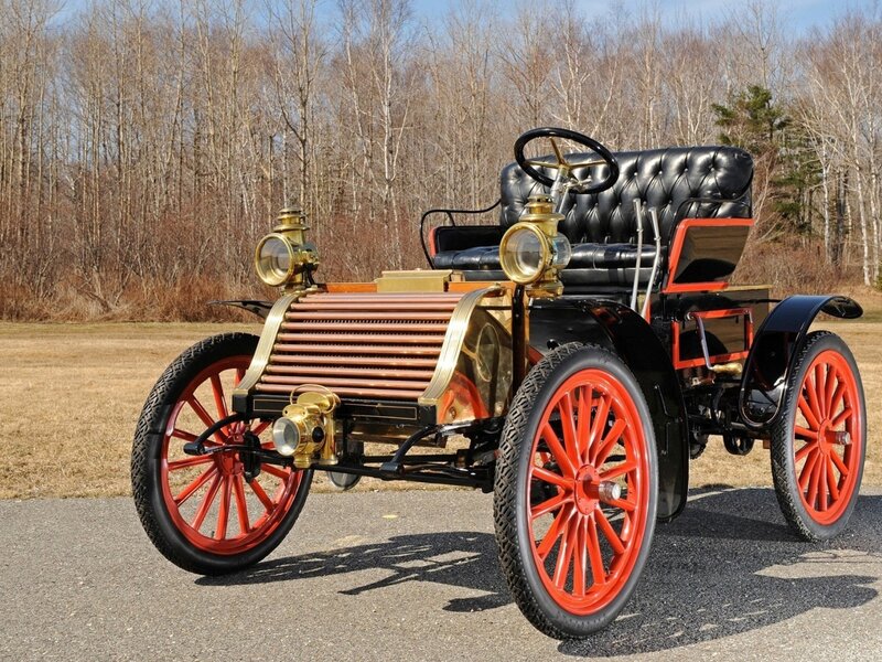 Vintage Automobile — Black, Serene, Autumn