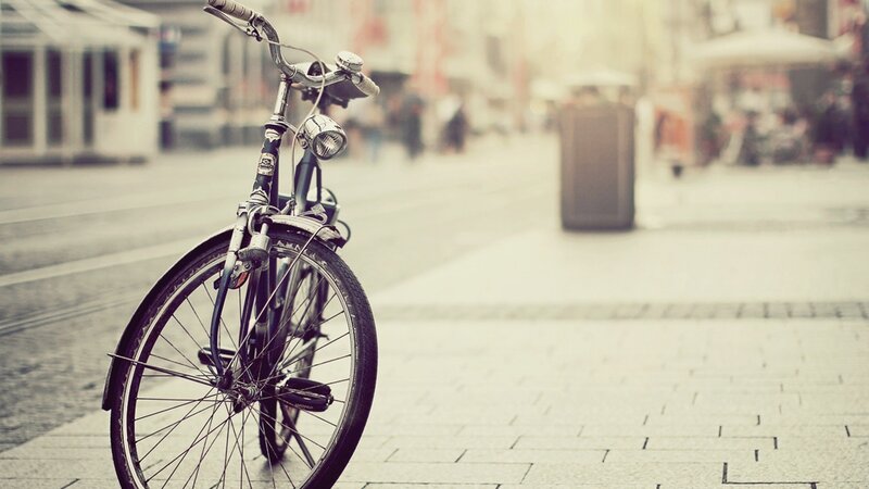 Vintage Bicycle on Sidewalk — Gray