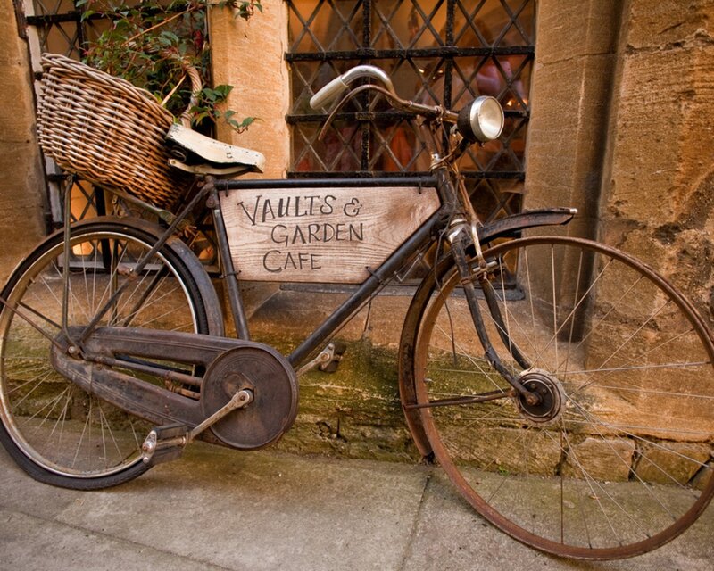 vintage bike at vaults garden cafe