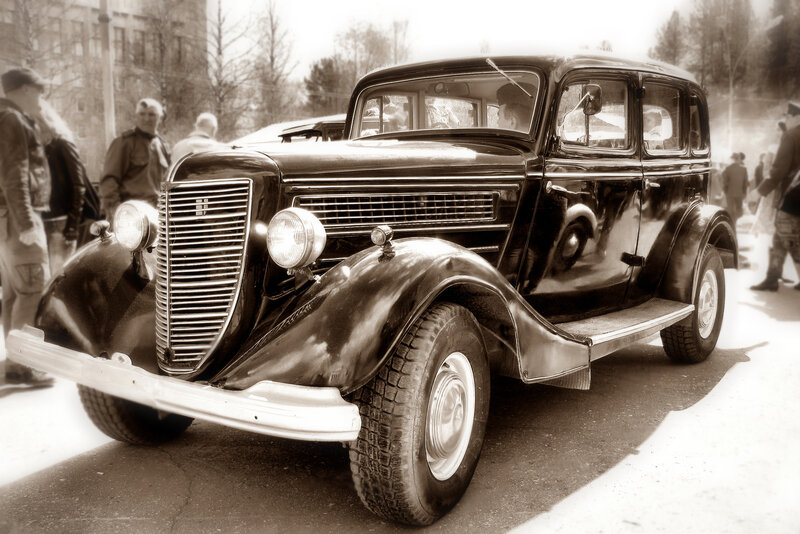 Vintage Black Car — Nostalgic