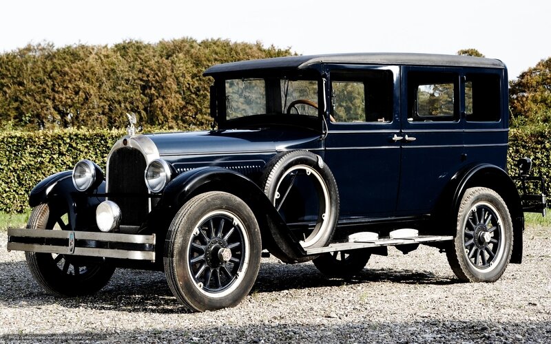 Vintage Blue Car — Calm, Afternoon