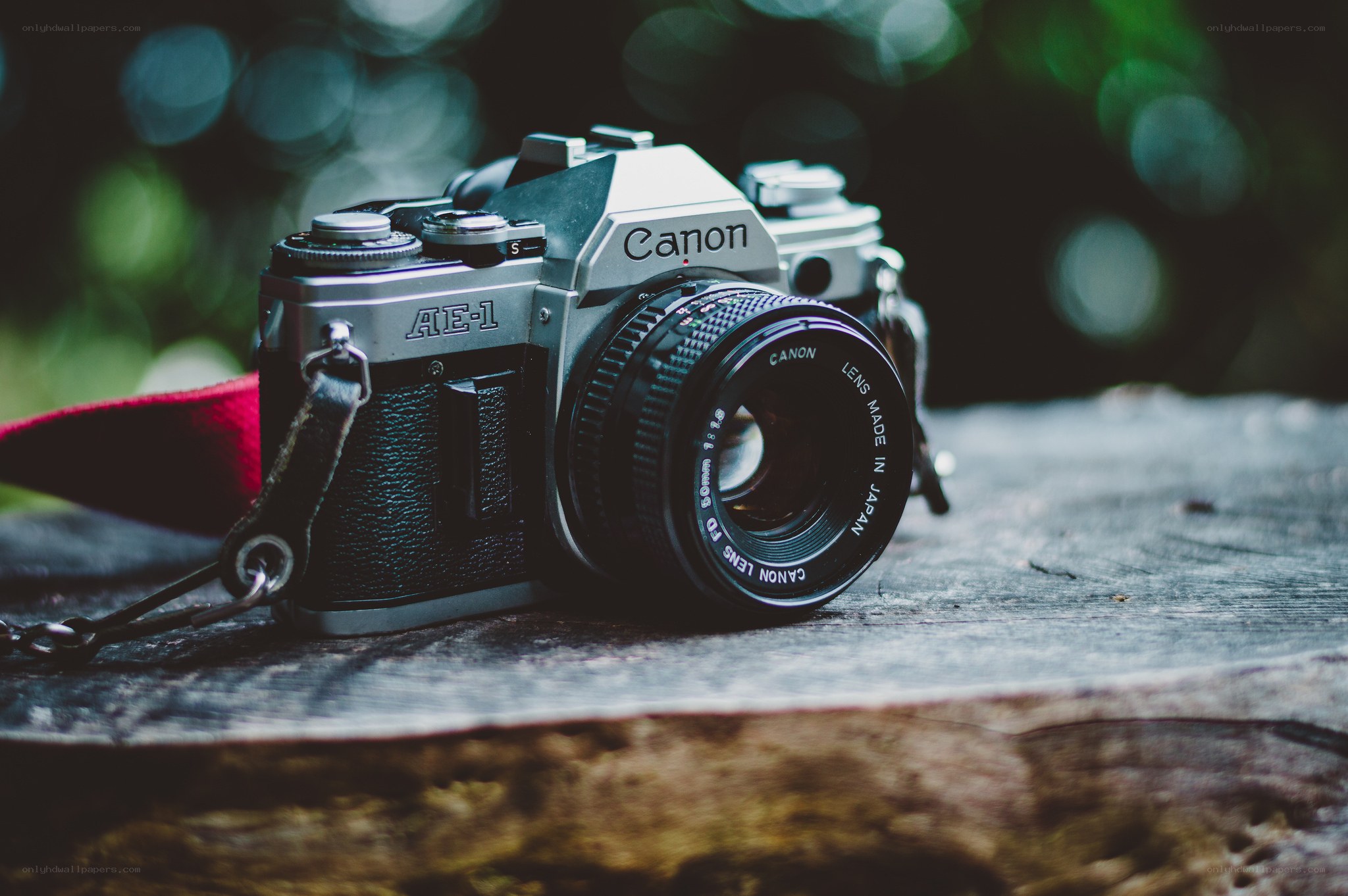 vintage canon ae-1 camera
