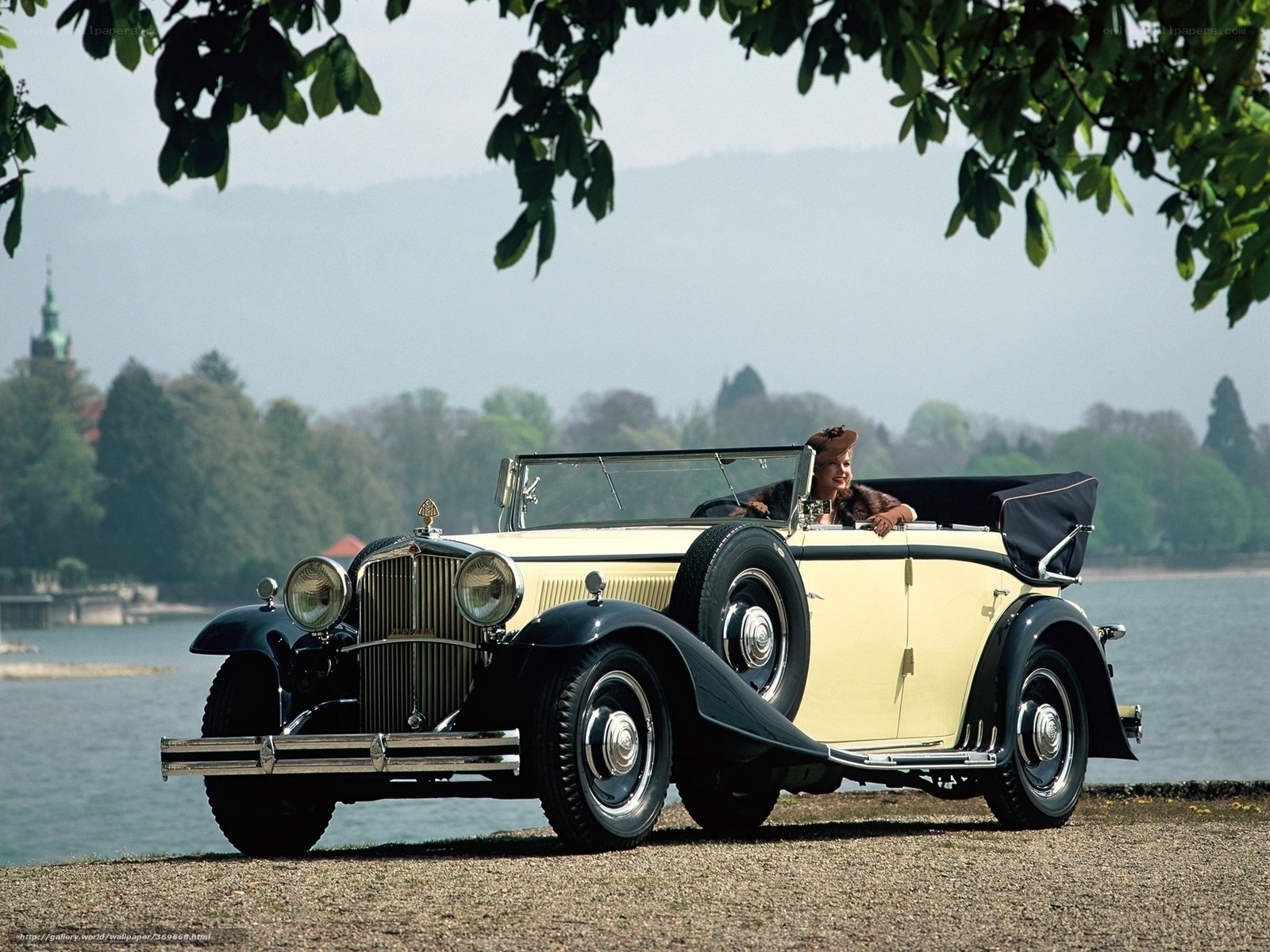 Vintage car by the lake