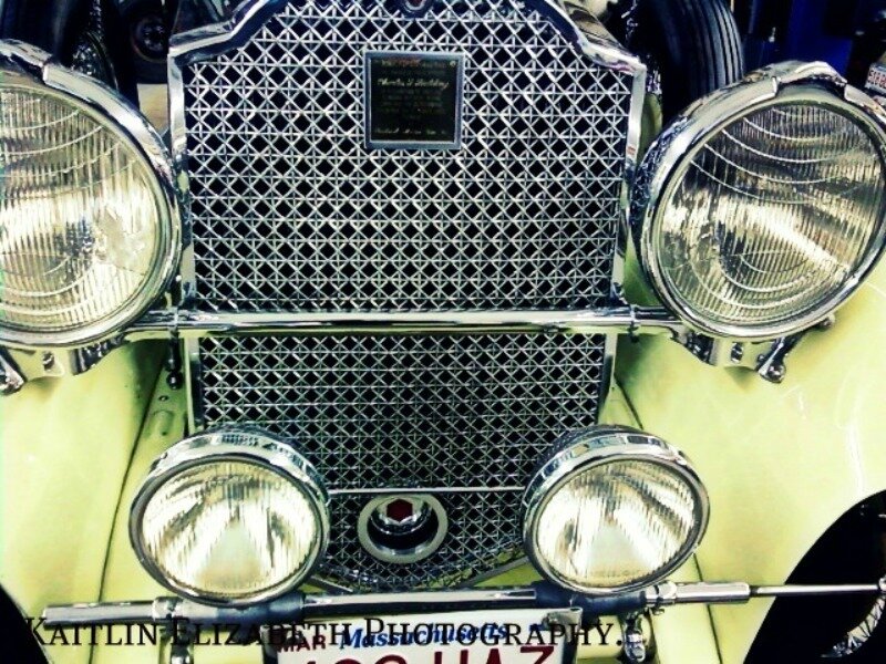 Vintage Car Front Grille — Yellow