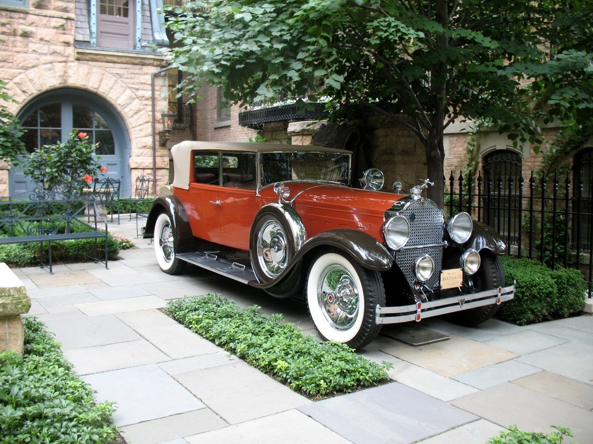 Vintage car in courtyard