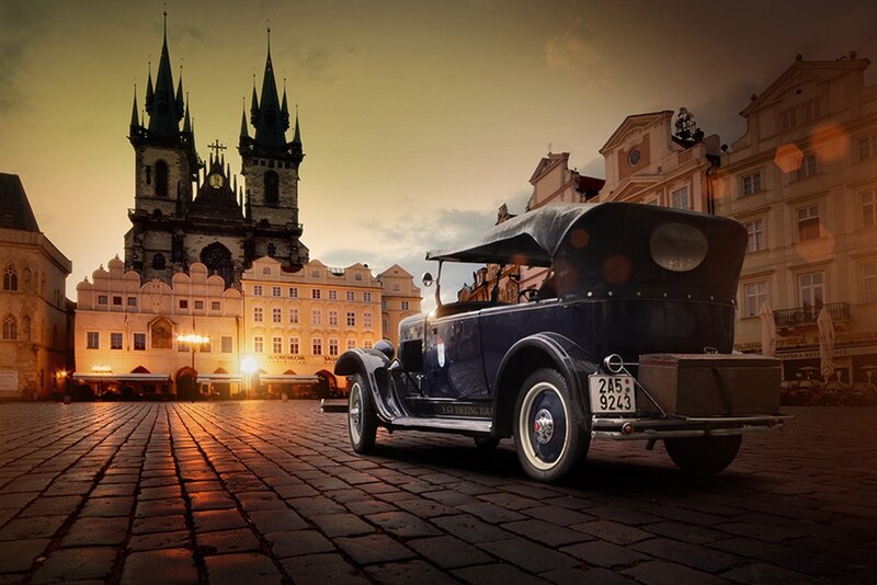 Vintage Car in Square — Brown