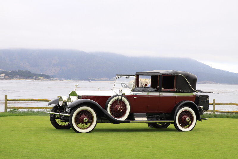 Vintage Car on Grass — Green, Serene