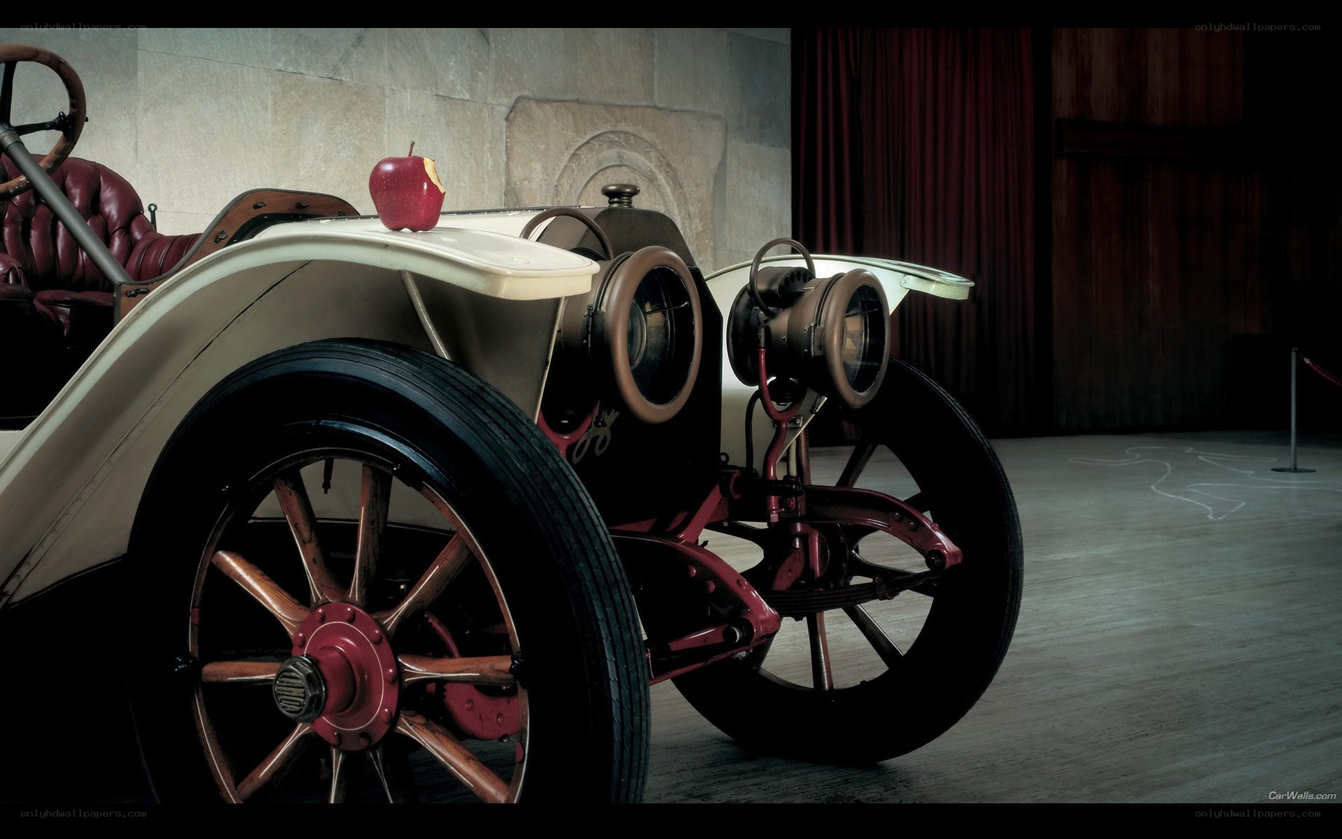 Vintage car with apple