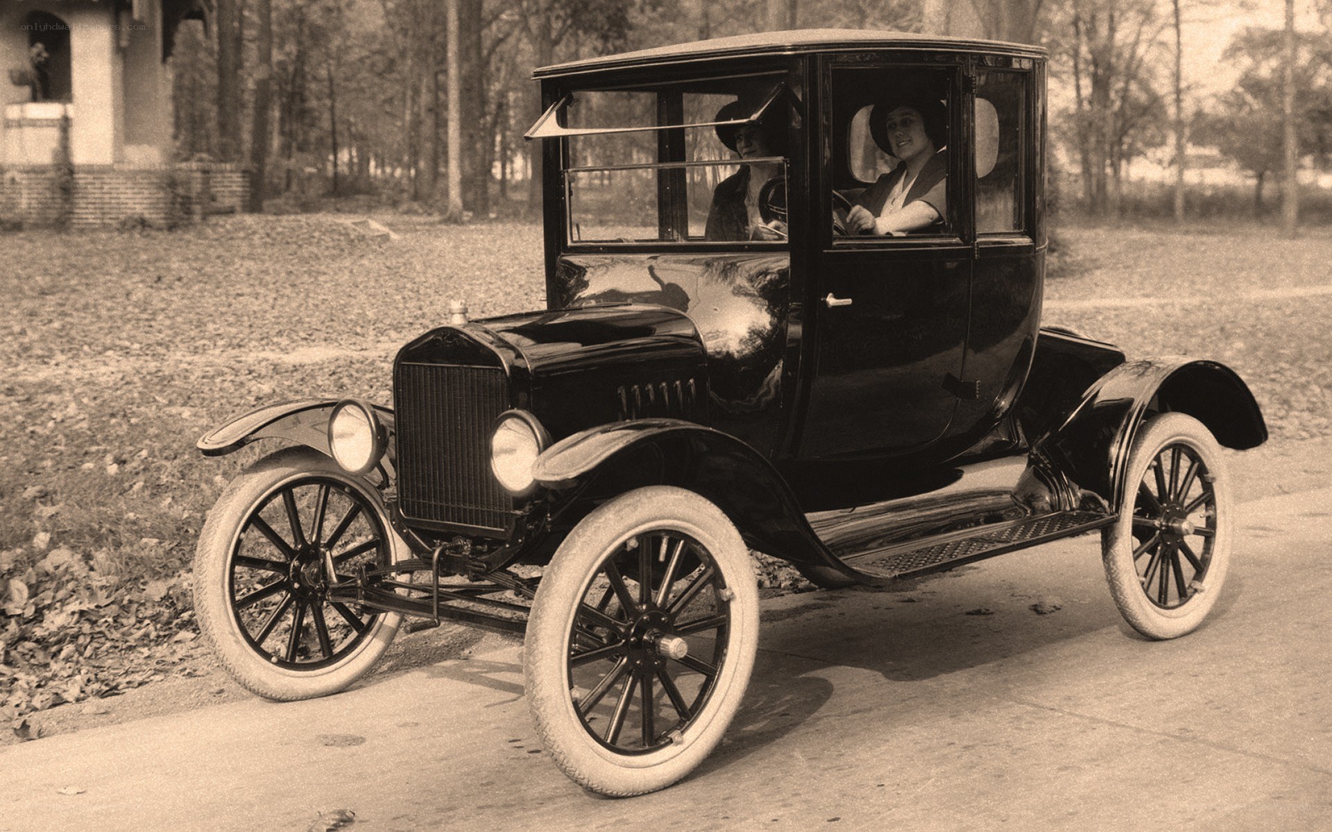 Vintage car with passengers