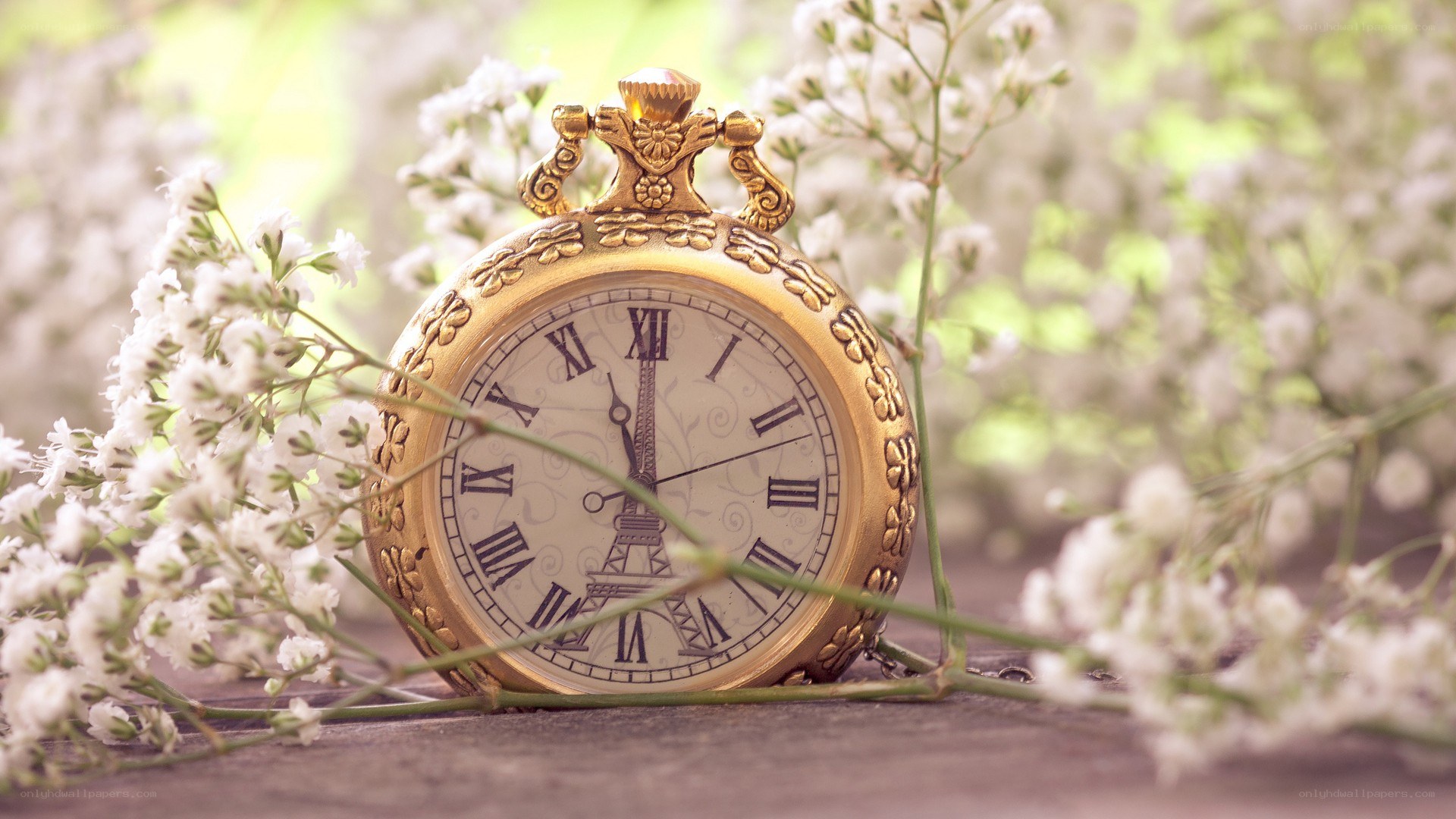 vintage clock with flowers
